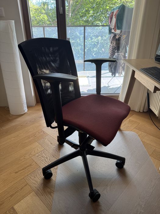 Fotel biurowy ergonomiczne