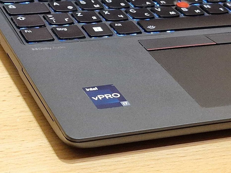 Ігровий Lenovo ThinkPad P16v Core i7-13800H NVIDIA RTX A1000 6Gb GDDR6