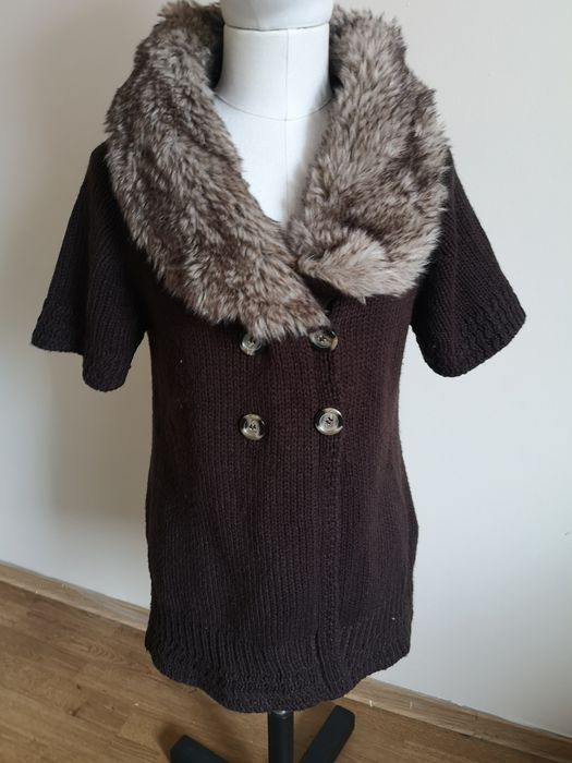 Brązowy ocieplacz ZARA futerko sweter knit h 40 L kożuszek