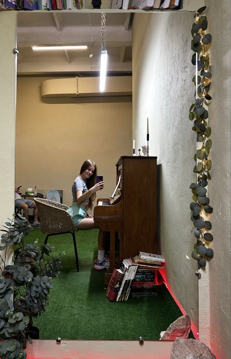 Наставник. Уроки фортепіано, піаніно. Аккомпаніатор. Уроки вокалу