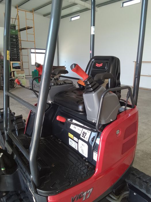 Mini giratória escavadora Yanmar VIO 17 (630 h)