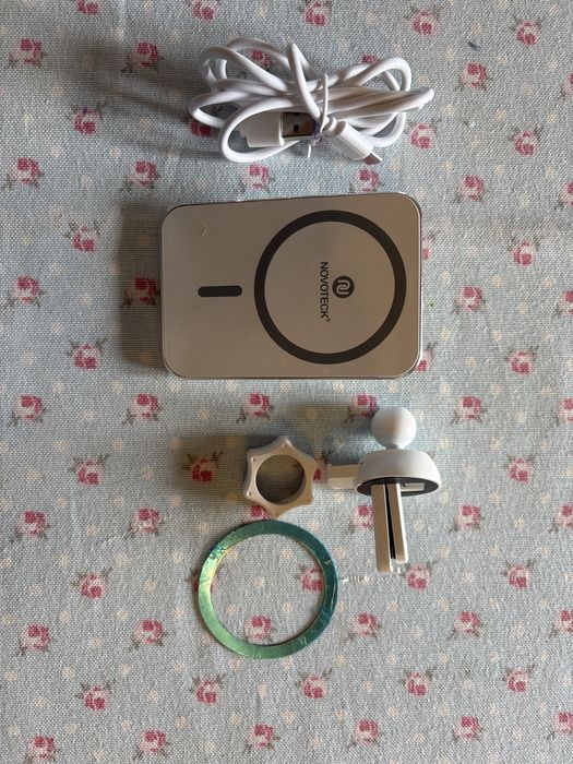 Power bank nova, melhor usar no carro, trabalha lidada ao isqueiro