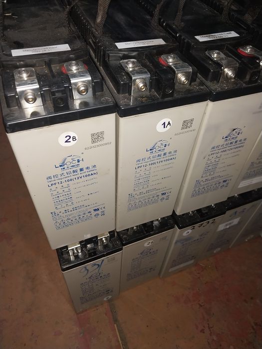 Аккумулятор для безберебойного питания дома гелевый AGM 12 в 100 ампер