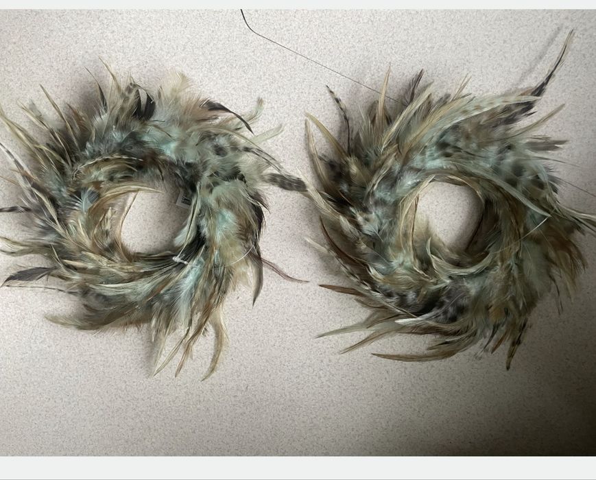 Zestaw 2 wiankow z przepieczych pior