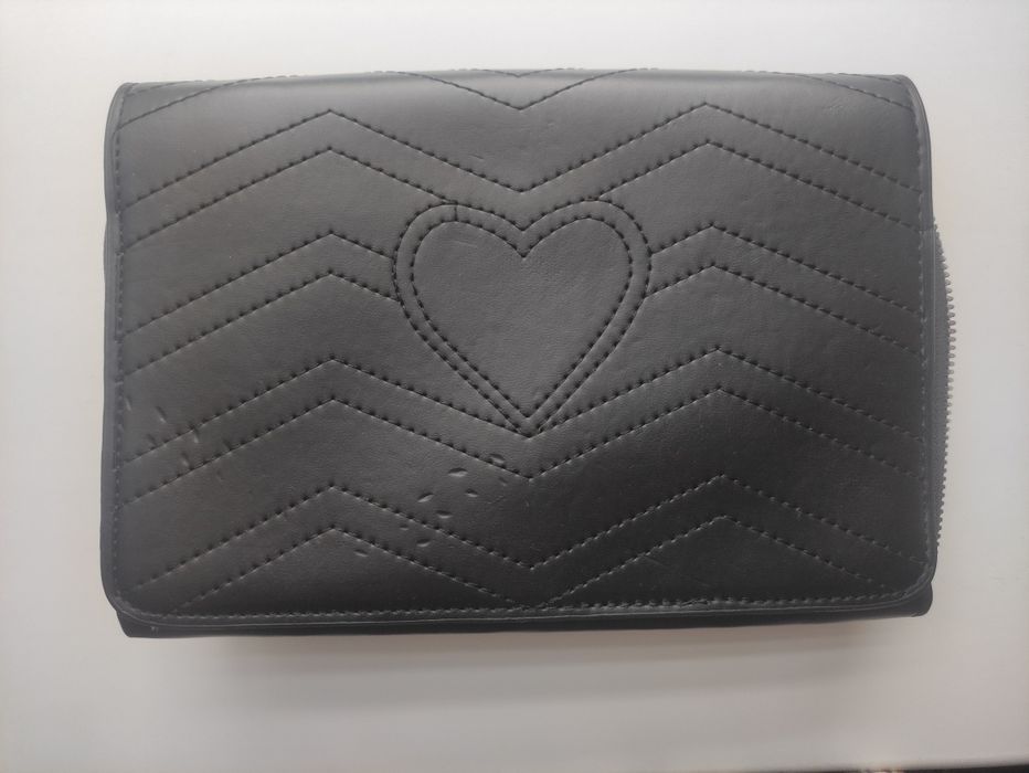 Продам сумку клатч