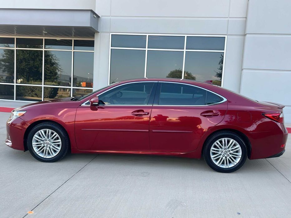 Lexus ES 350      2015
