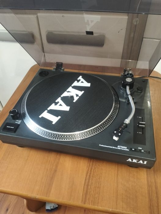 Gramofon AKAI TTA-05USB