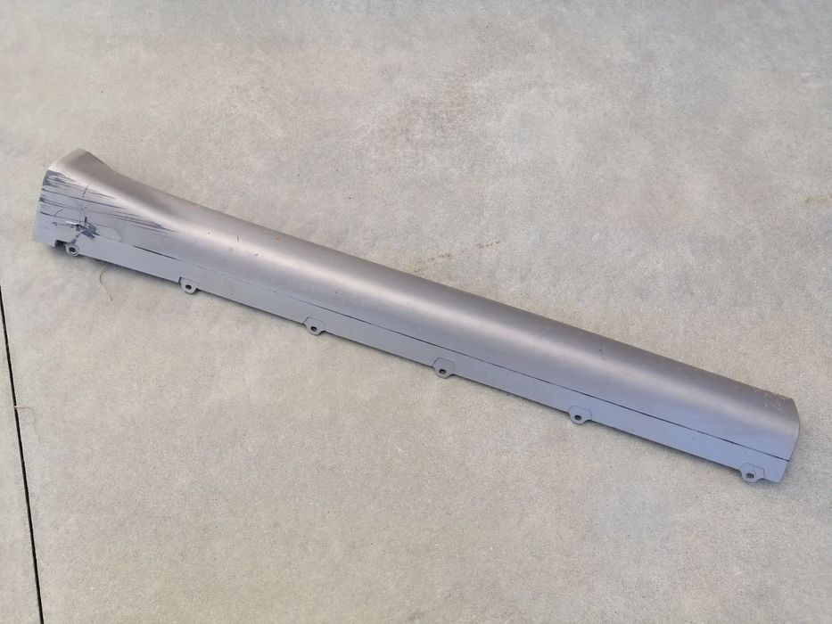 Embaladeira plástica lado direito Suzuki Grand Vitara FT 77561-65DA0