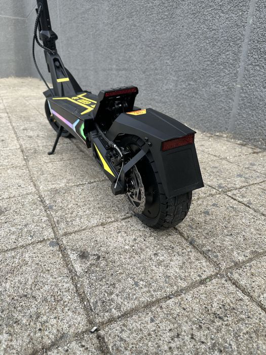 Trotinete 1400w.