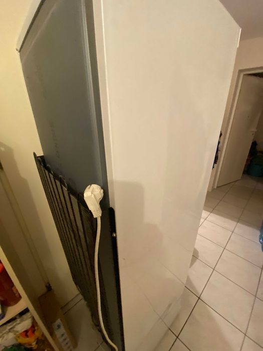 Zamrażarka INDESIT szufladowa sprawna wymiary sz. 60 gł. 64 wys.175cm