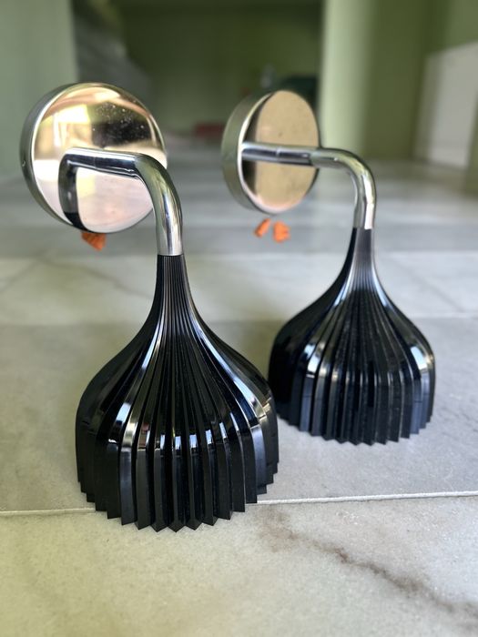 Kinkiety Kartell É – komplet 2 szt. (Design: Ferruccio Laviani) Czarny Połysk