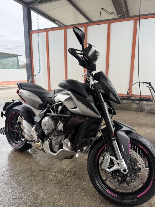 Moto MV Agusta 800