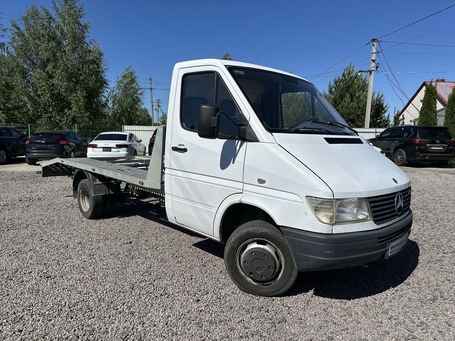 Послуги евакуатора Луцьк,Волинь,Україна до 2.5тонн без вихідних Лавет