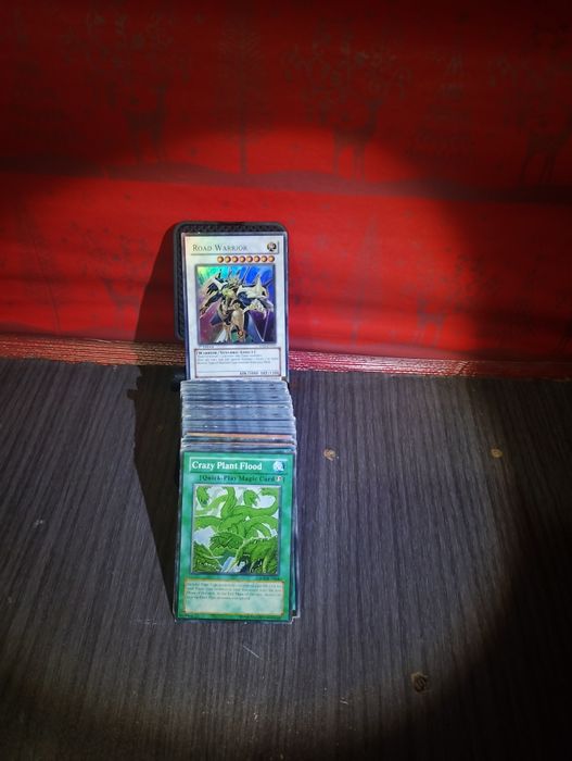 Vendo lote de 75 cartas de Yu-Gi-Oh