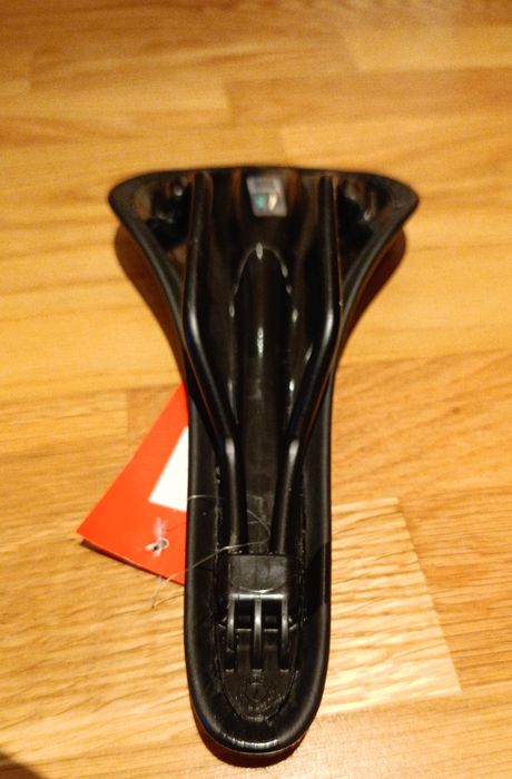 Selim bicicleta novo