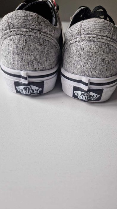 Vans Buty dla chłopca w rozmiarze 29 NOWE