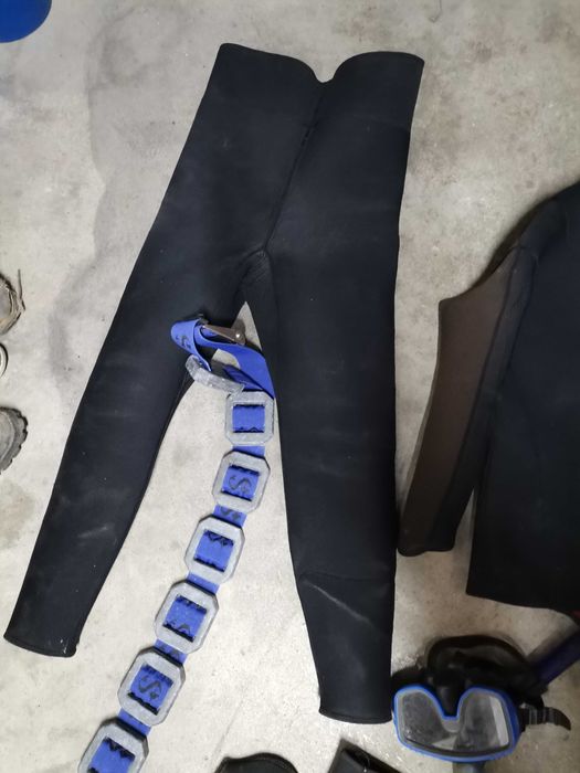 Fato de mergulho com acessórios