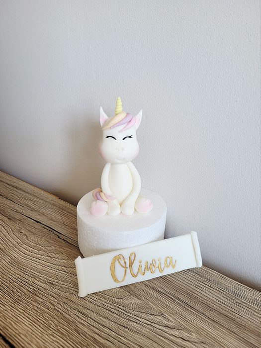 Jednorożec z masy cukrowej figurka na tort