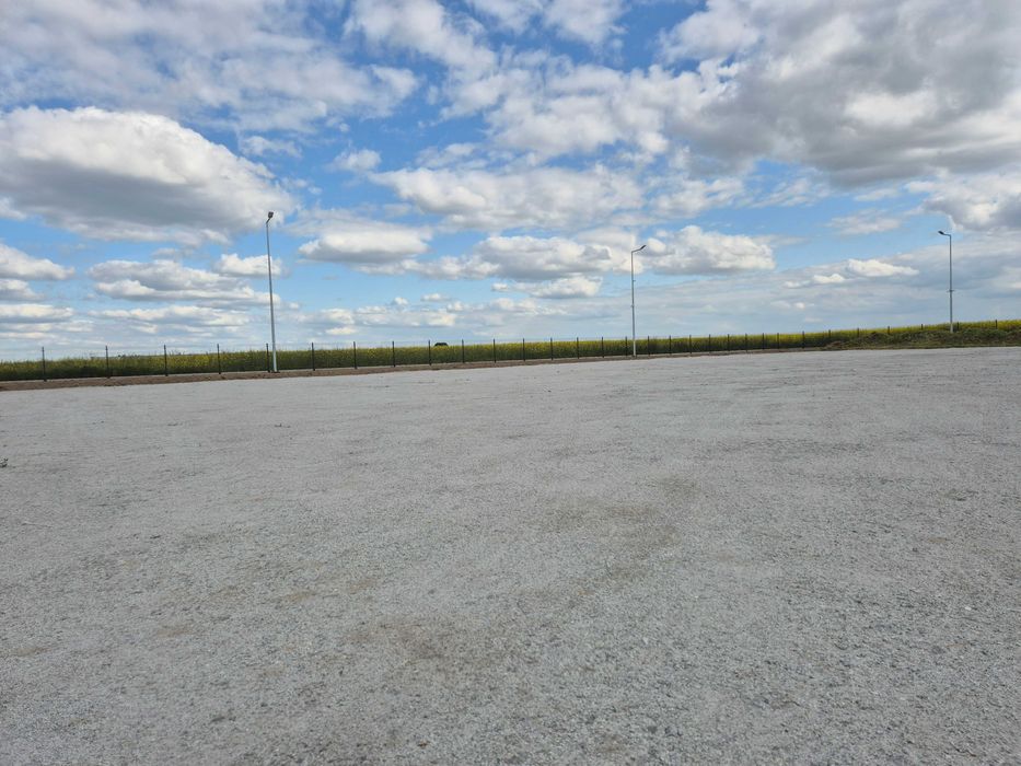 Wynajmę plac na parking TIR/maszyny budowlane/baza transportowa/inne