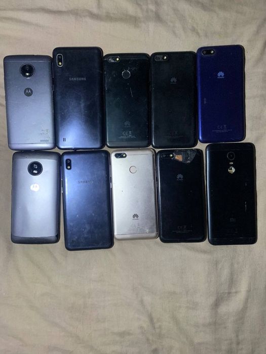 Лот Смарфонів під відновленя