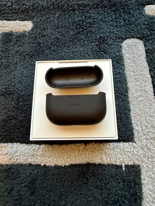 Apple AirPods Pro + capa Elago