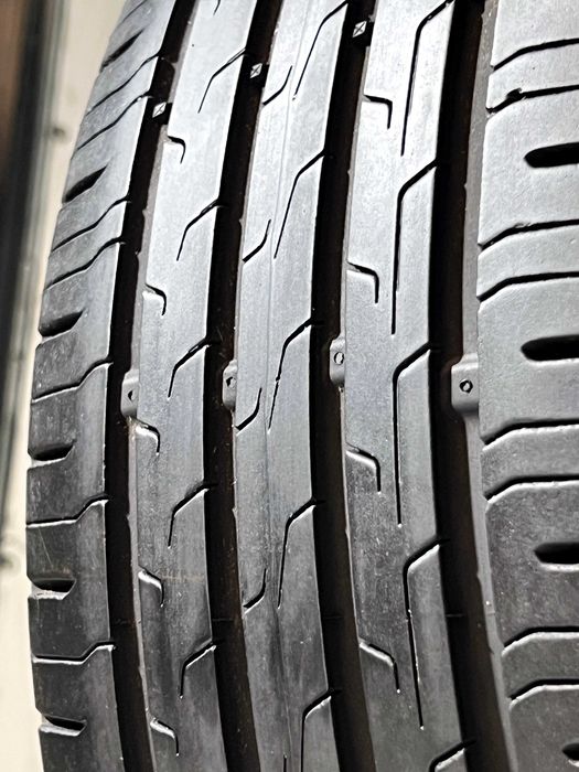 Pneus Continental Eco Contact 6 - 215/50/17 - Como NOVOS