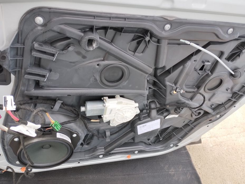 Drzwi przednie prawe Mercedes ml w166 x166 c775 idealne w kolor