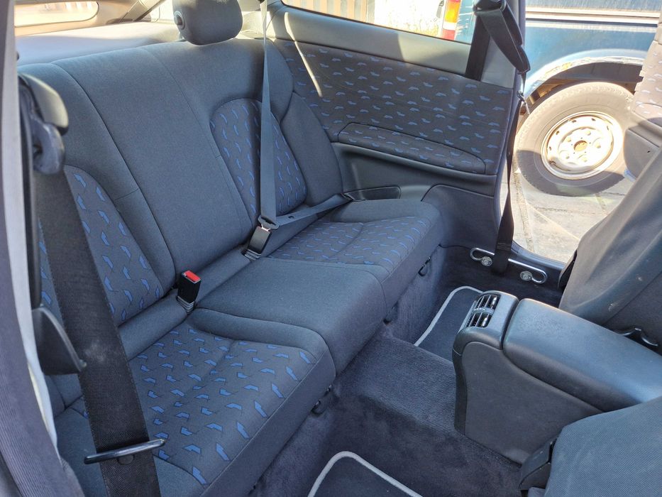 Mercedes-Benz C 220 CDI SportCoupé 143 cv - Manual - Teto panorâmico — photo 4
