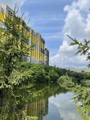 Продам ЖК Медовий 32 м с ремонтом   Кадетский Гай 10 .