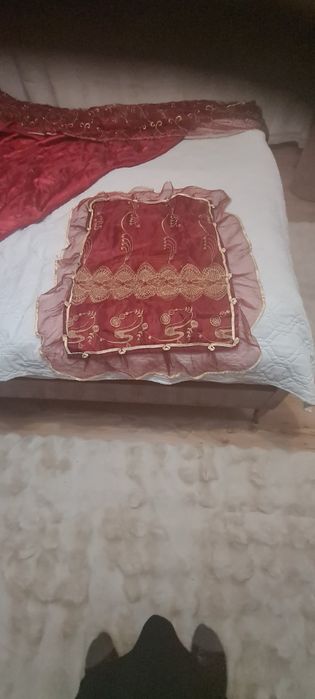 Piekna narzuta na łózko