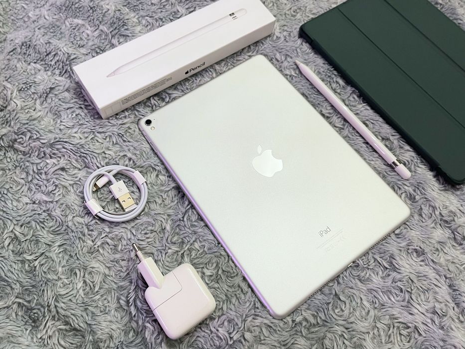 IPad Pro 9.7 (32 gb) wi-fi + подарки, шикарное состояние! А1673