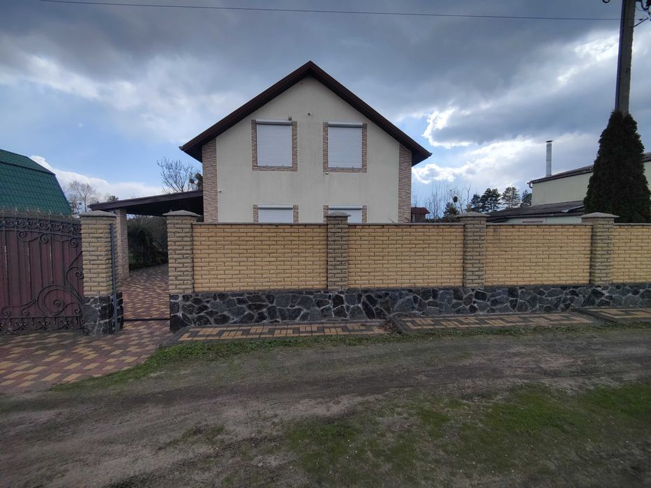 Продаж сучасного заміського будинку з виходом до річки Вільшанка!