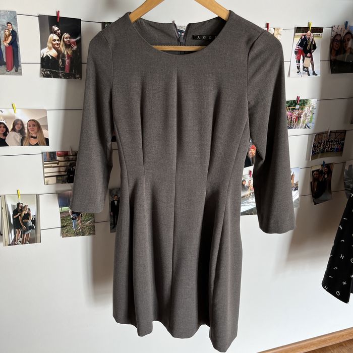 elegancka szara sukienka