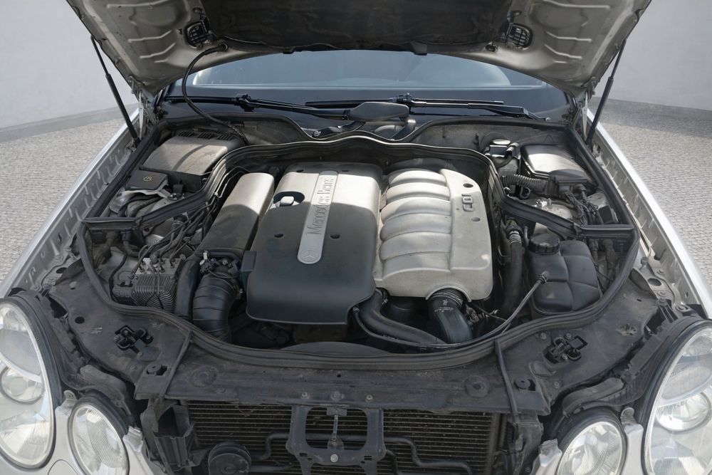 Mercedes E 270 CDI versão Avantgarde e Elegance peças