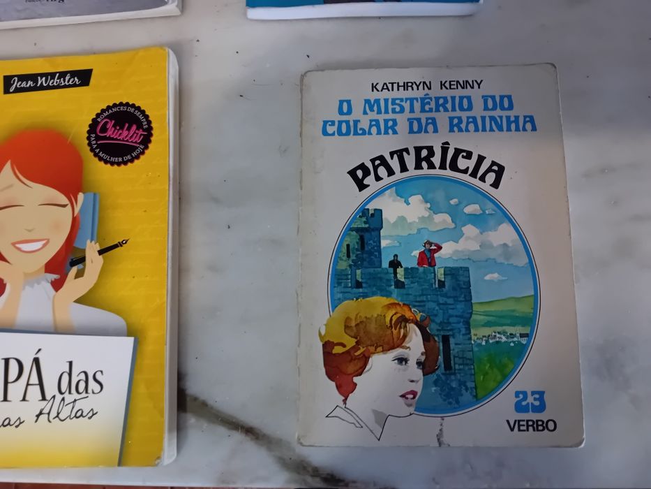 Conjunto de 7 Livros Diversos