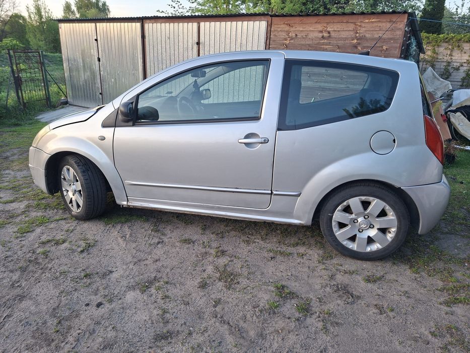Citroen C2 srebrny