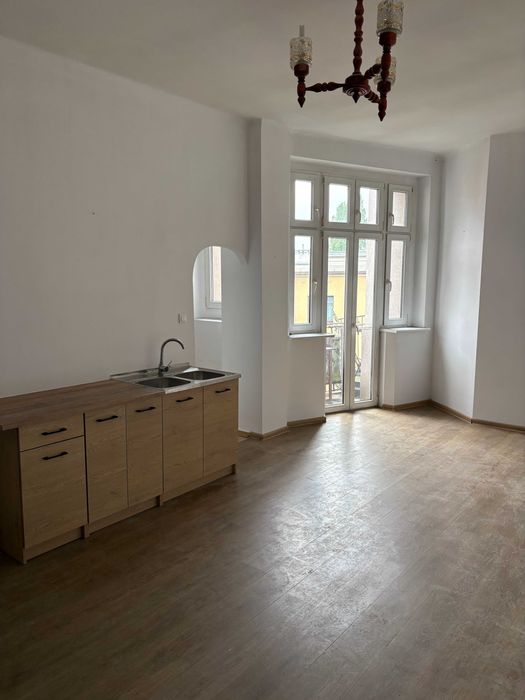 Poznań-Łazarz - ul. Rynek Łazarski - 2 pokoje - 52,99m2 - 1.500 zł + tylko media