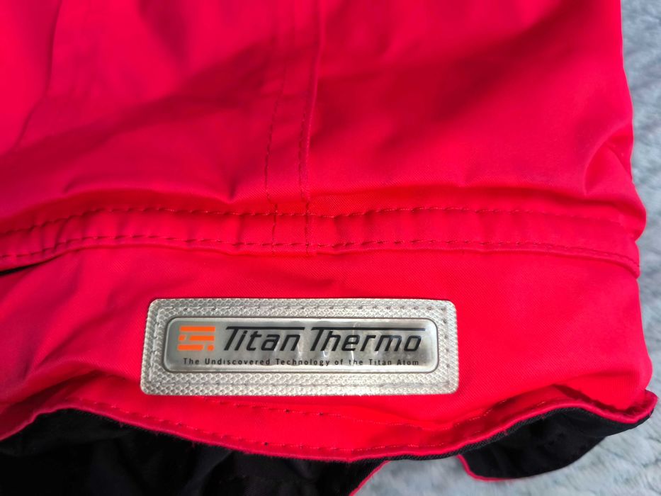 Куртка гірськолижна DESCENTE