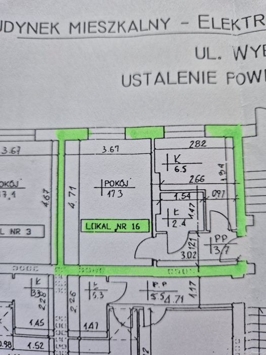 Pokój z oddzielną kuchnią na parterze