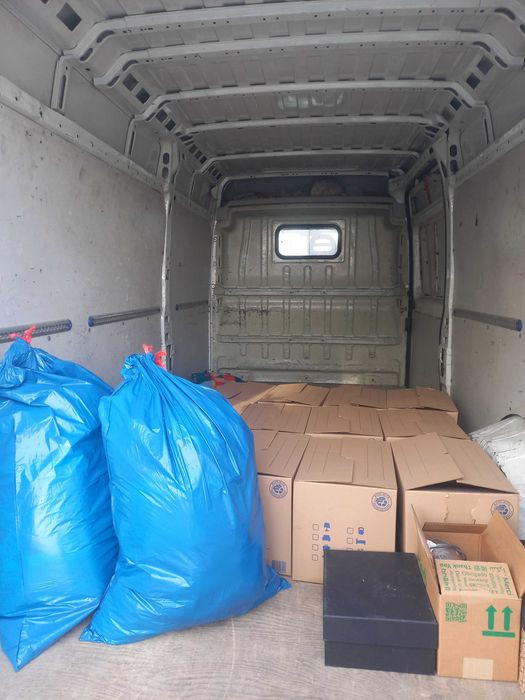 Tani Transport | PRZEPROWADZKI __ CZĘSTOCHOWA  /  Bus - Przewóz mebli
