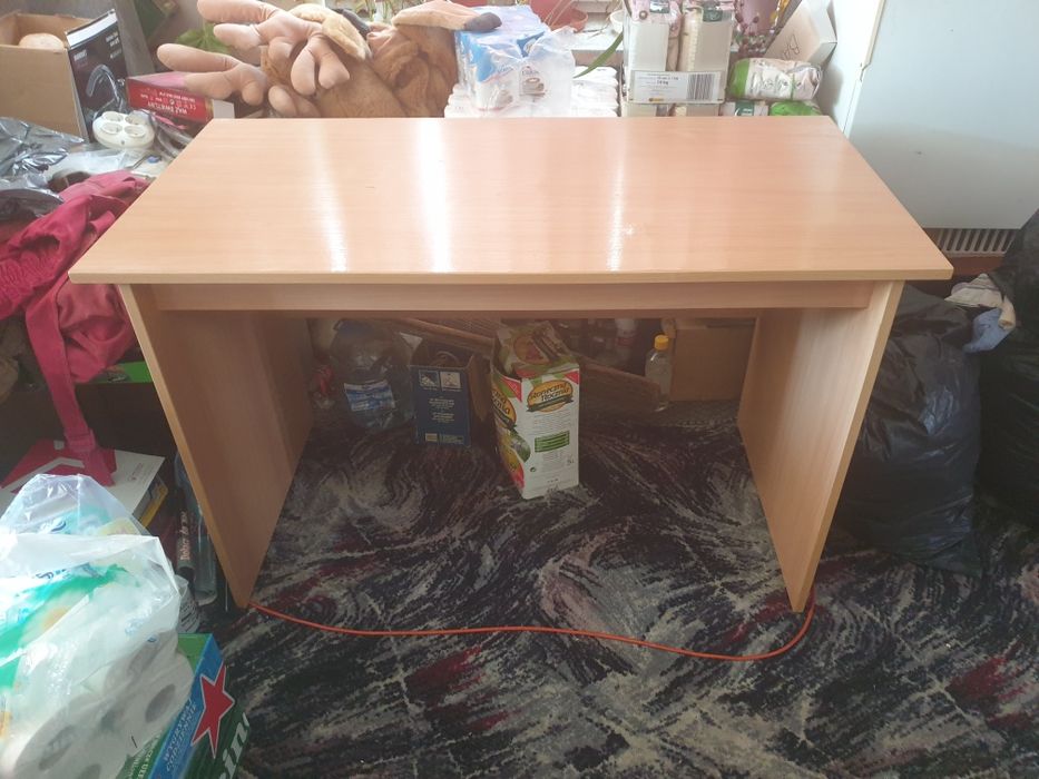 Biurko nie zniszczone