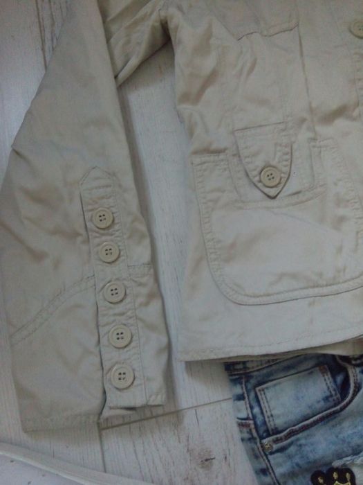 kurtka beż Divided by H&M wiosenna