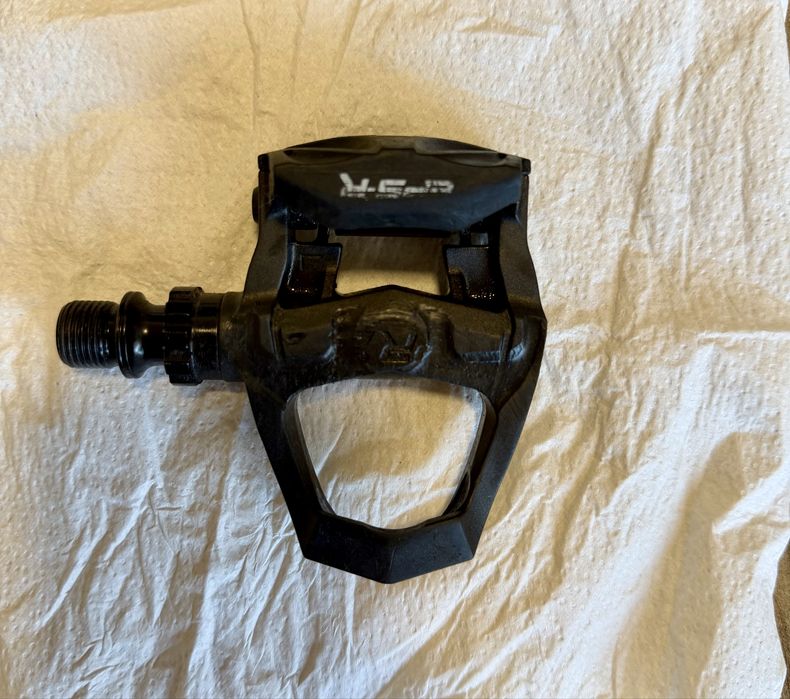 Pedais Carbono EXUSTAR E-PR2CK-3