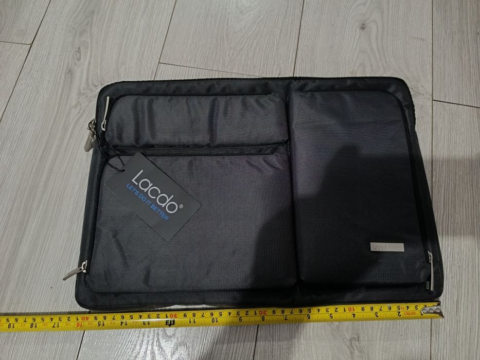 Nowa torba na laptopa