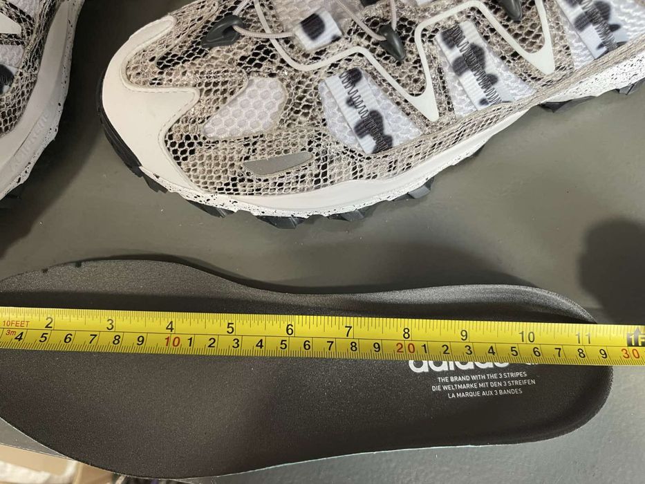 Кросівки  Adidas Hyperturf , оригінальні , нові ( 29 см )
