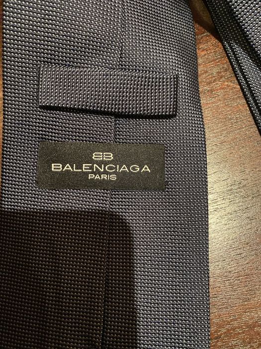 Gravata em seda natural  Balenciaga Paris
