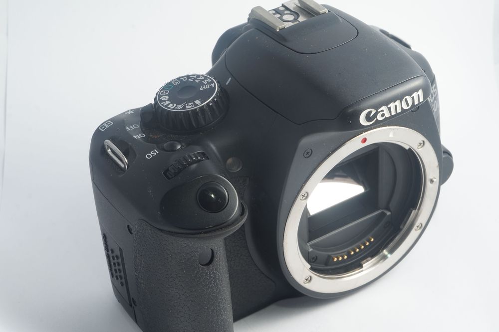 Фотоапарат Canon EOS 550D body