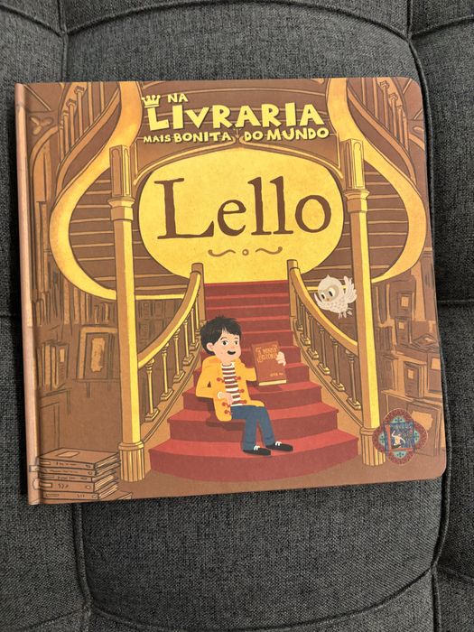 Na livraria mais bonita do mundo. - Lello
