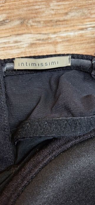 Intimissimi body wykończone koronką