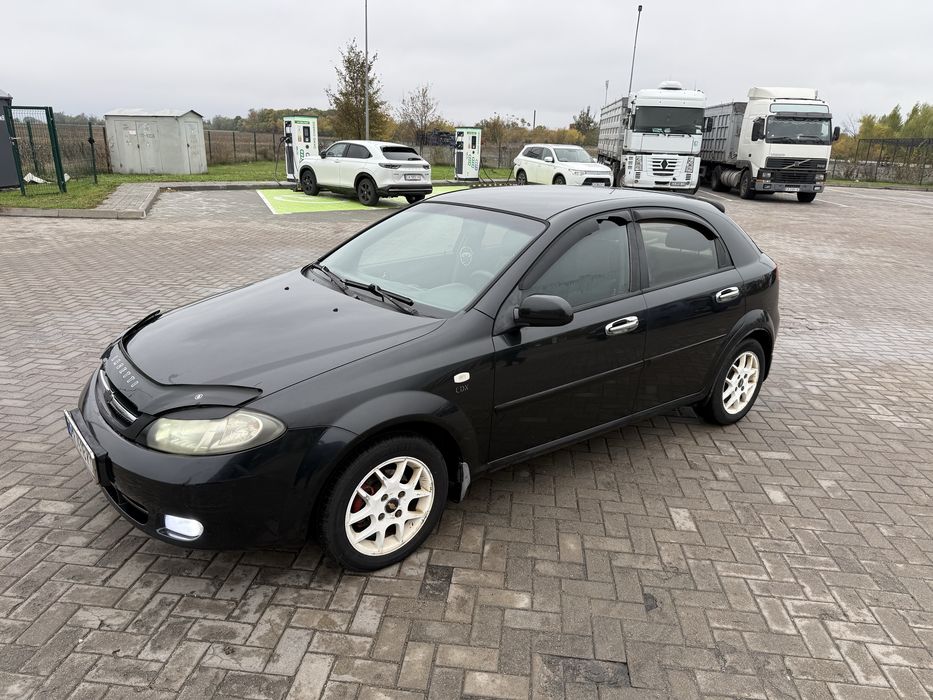 Продам Chevrolet Lacetti Автомат 4 газ